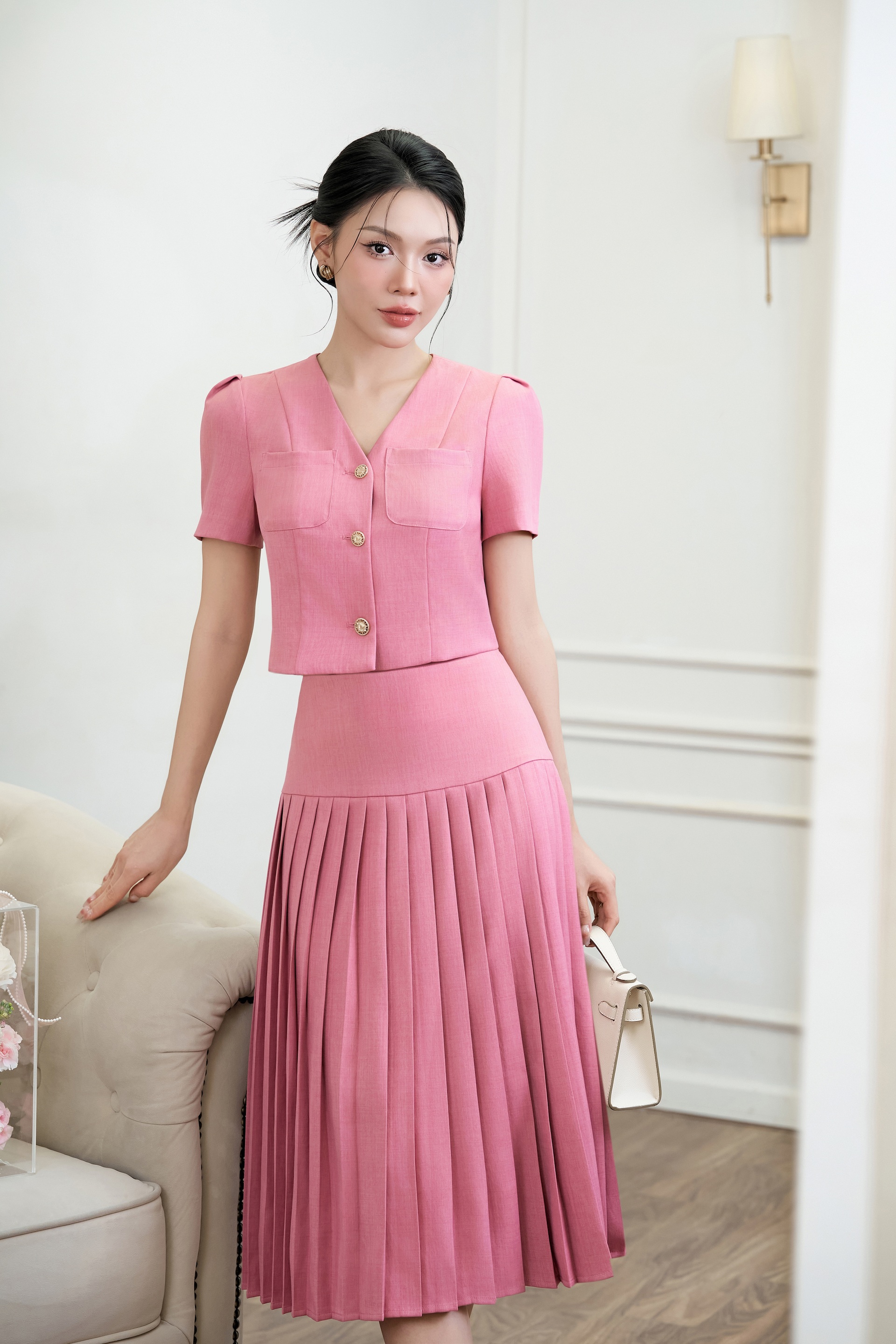 Thiết kế thanh lịch giúp các cô gái tự tin đón hè - 8 Thiết kế thanh lịch giúp các cô gái tự tin đón hè - 8