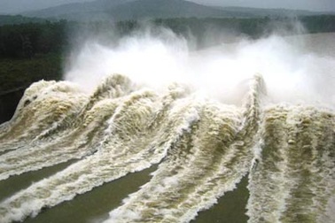 EVN phủ nhận xả lũ gây tác động xấu đến vùng hạ du