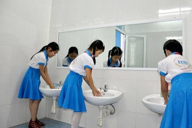 “Nóng” với chuyện học sinh nhịn tiểu ở trường