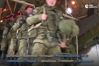 Quân đội Syria vẫn bó tay bị động ở Palmyra  (2)