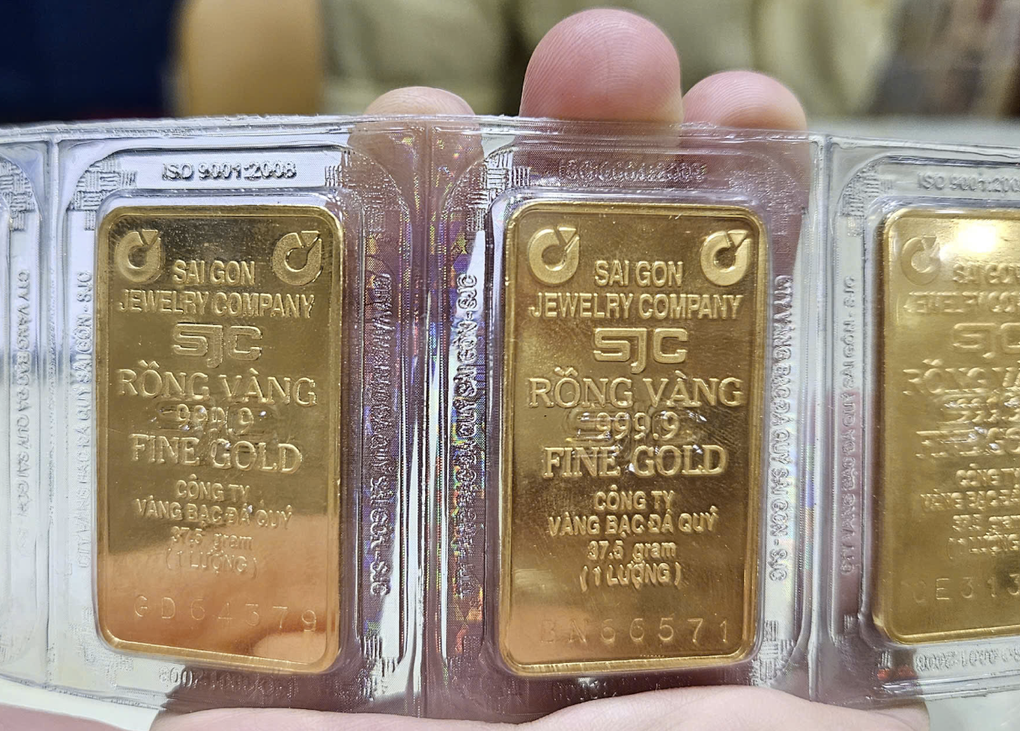 Chuyện lạ của giá vàng miếng SJC - 1