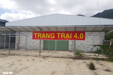 Showroom đón khách Trung Quốc sắp bị cưỡng chế: Xuất hiện dấu hiệu “lạ”