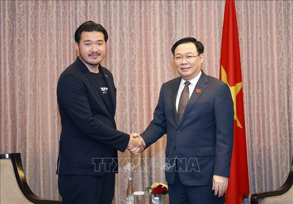 Chủ tịch Quốc hội Vương Đình Huệ tiếp lãnh đạo các tập đoàn kinh tế lớn tại Indonesia - 6 Chủ tịch Quốc hội Vương Đình Huệ tiếp lãnh đạo các tập đoàn kinh tế lớn tại Indonesia - 6