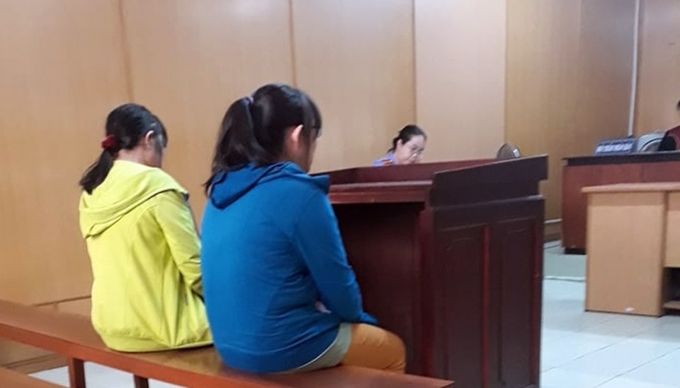 Phút yếu lòng của bà mẹ đơn thân - 1 Phút yếu lòng của bà mẹ đơn thân - 1