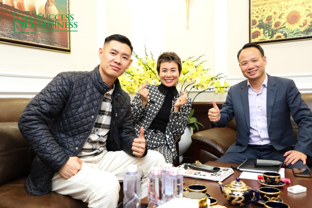 Đến với câu lạc bộ Platinum BizKingdom là nhận được 3 báu vật trong đời - 2 Đến với câu lạc bộ Platinum BizKingdom là nhận được 3 báu vật trong đời - 2