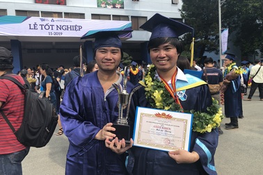 Anh em song sinh cùng tốt nghiệp xuất sắc trường ĐH Bách khoa TPHCM