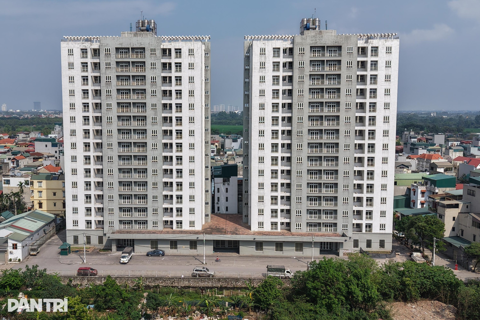 Cảnh hoang tàn, lãng phí ở hàng loạt khu tái định cư bị bỏ hoang tại Hà Nội - 1 Cảnh hoang tàn, lãng phí ở hàng loạt khu tái định cư bị bỏ hoang tại Hà Nội - 1
