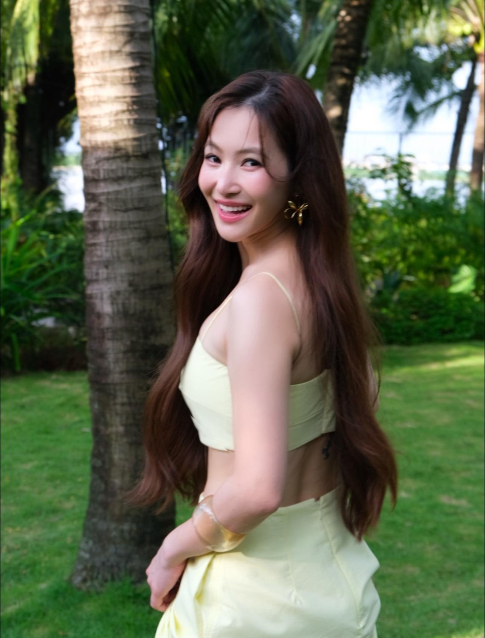 Ca sĩ Hương Tràm: Tôi từng đau khổ vì bị phản bội, giờ vẫn độc thân - 2