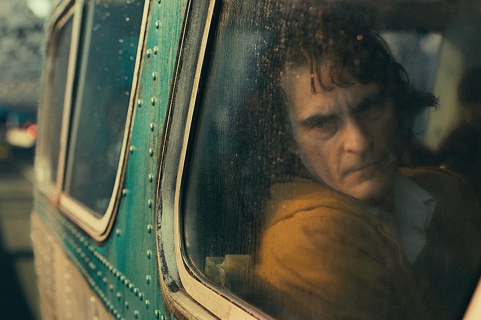 “Joker”: Tiếng nói thức tỉnh lương tri để xã hội không có những “Gã hề” - 3 “Joker”: Tiếng nói thức tỉnh lương tri để xã hội không có những “Gã hề” - 3