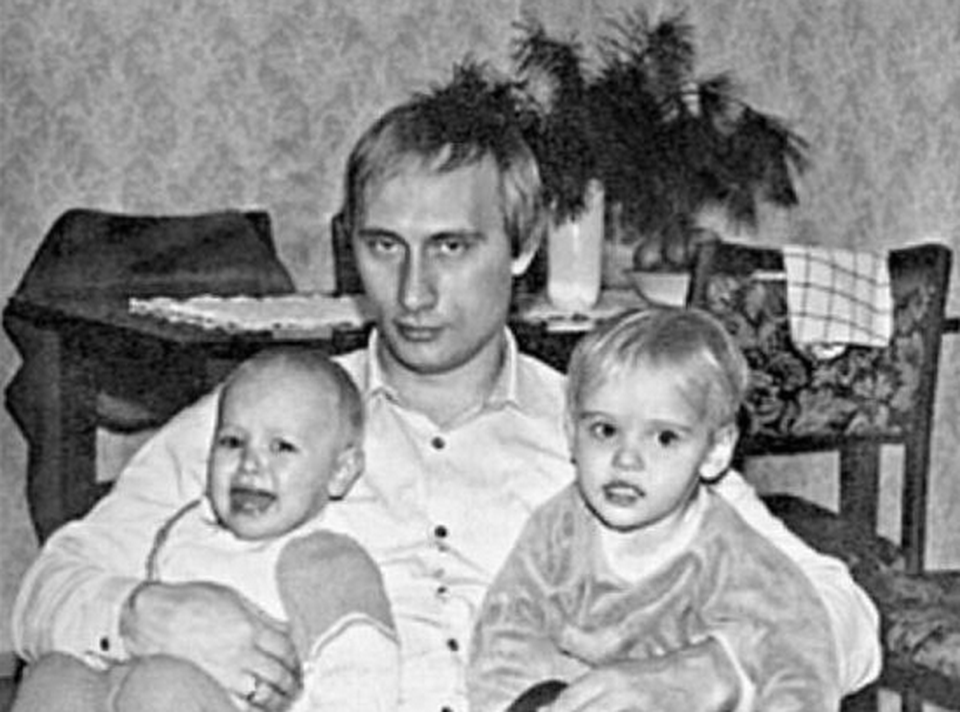 Vợ chồng Tổng thống Nga Putin nuôi dạy hai con gái thế nào? - 4 Vợ chồng Tổng thống Nga Putin nuôi dạy hai con gái thế nào? - 4