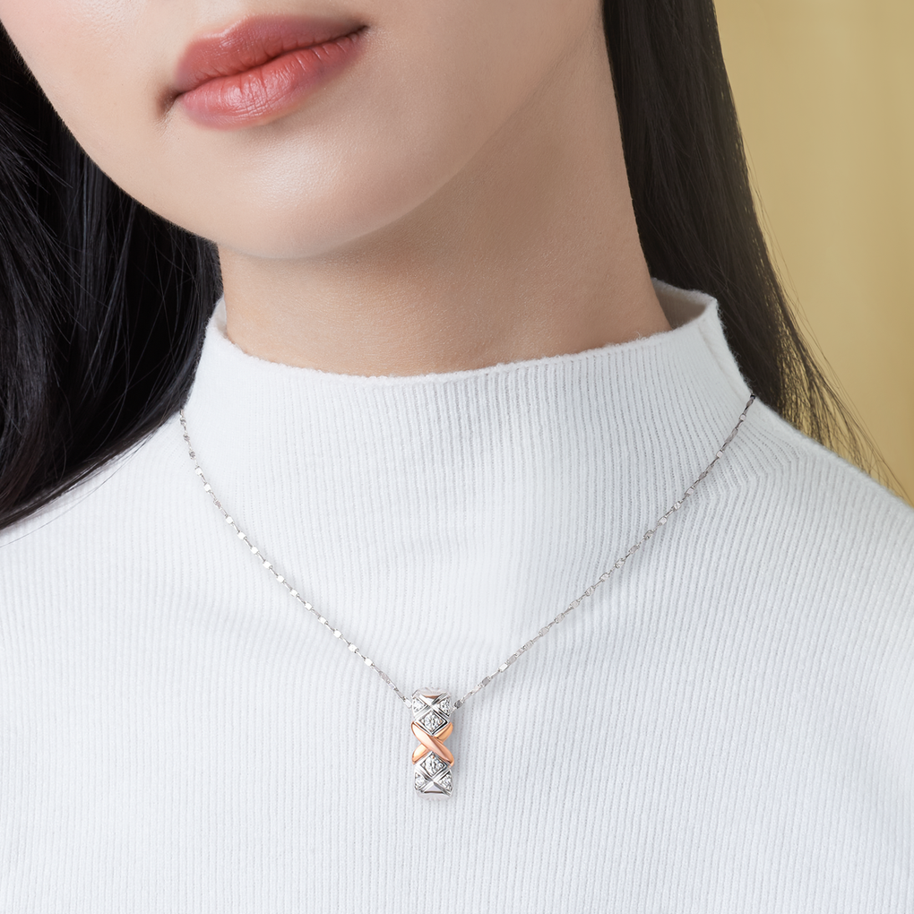 Dây cổ kim cương - điểm nhấn cho công thức phối đồ mùa đông - 1 Dây cổ kim cương - điểm nhấn cho công thức phối đồ mùa đông - 1