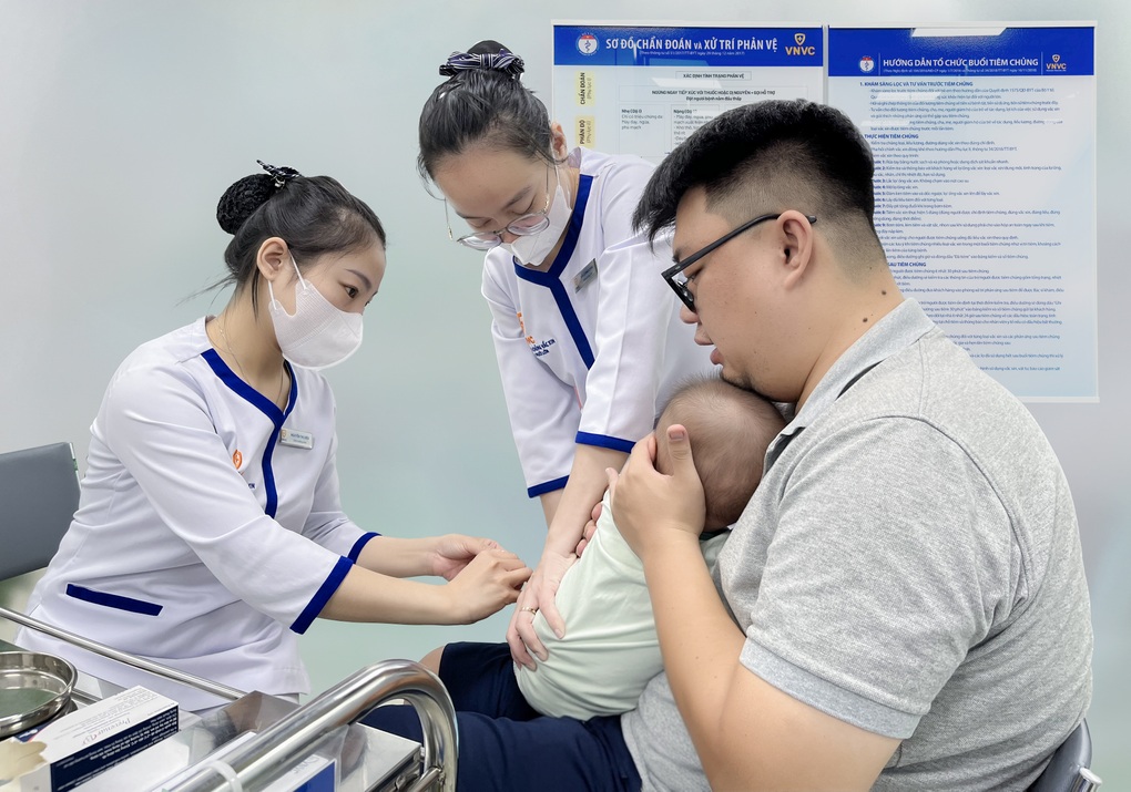 Những lợi ích khi tiêm vaccine 6 trong 1 cha mẹ cần nắm - 3 Những lợi ích khi tiêm vaccine 6 trong 1 cha mẹ cần nắm - 3