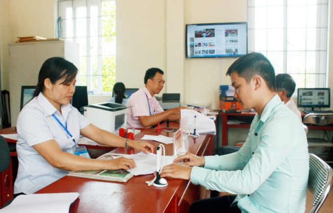 Bãi bỏ chế độ chi bồi dưỡng, chi ngoài lương của cán bộ, công chức, viên chức - Ảnh 1.