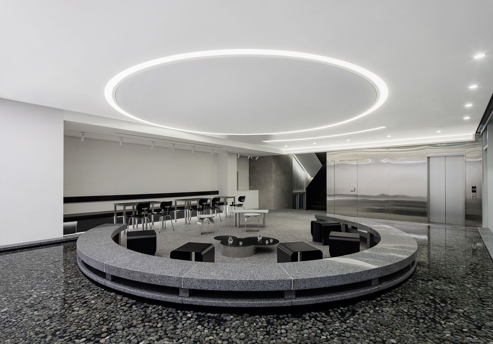 Quán cà phê xuyên không như vũ trụ thu nhỏ, khách check-in mỏi tay - 9 Quán cà phê xuyên không như vũ trụ thu nhỏ, khách check-in mỏi tay - 9