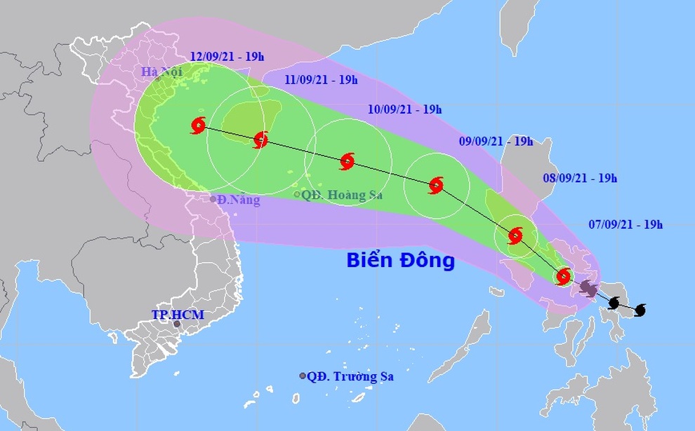 Bão Conson giật cấp 11 tiếp tục tiến gần Biển Đông - 1 Bão Conson giật cấp 11 tiếp tục tiến gần Biển Đông - 1