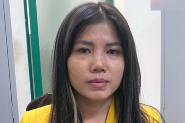 Nhân viên massage kiếm thêm bằng "nghề" môi giới mại dâm