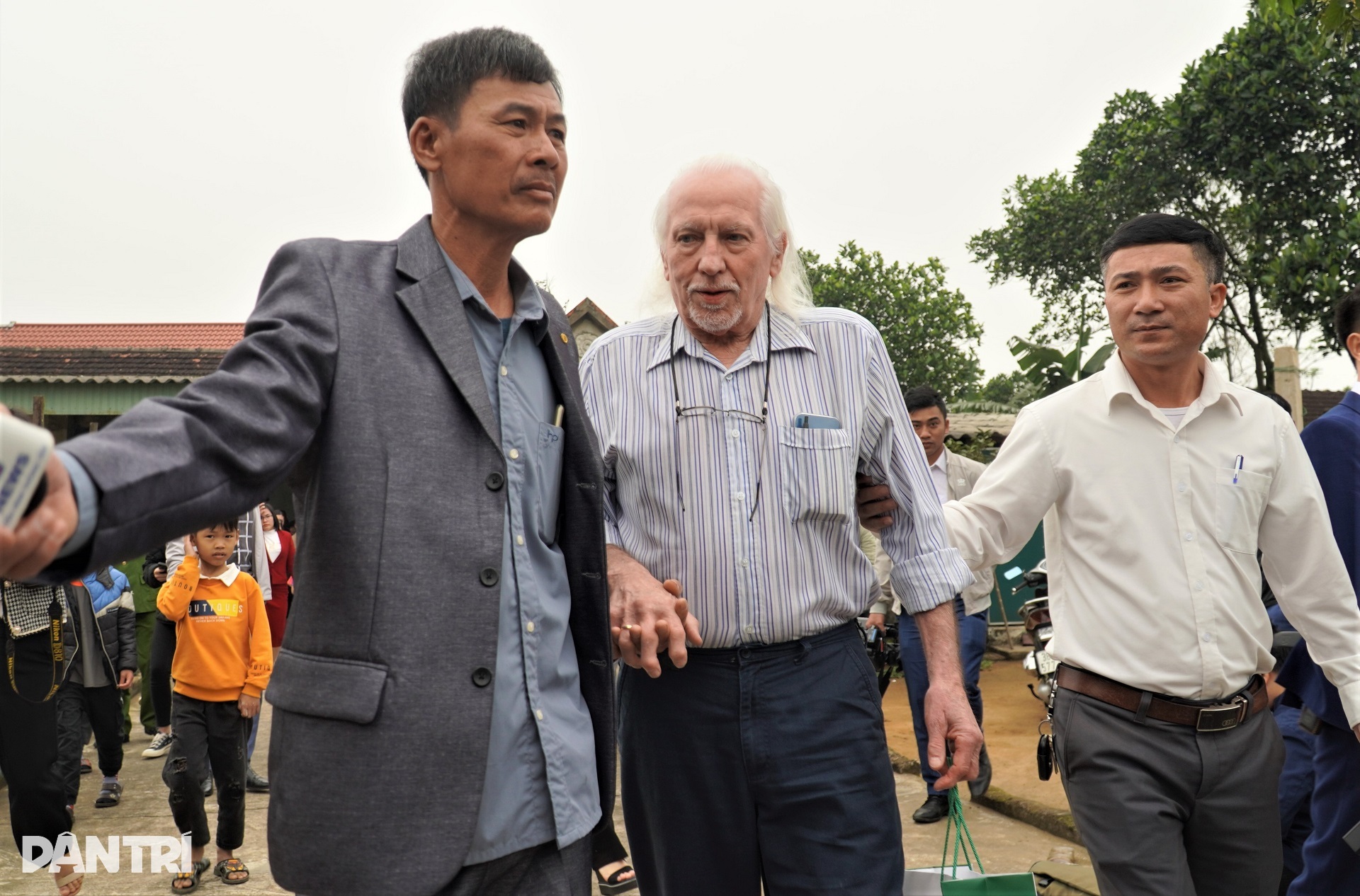 Cuốn nhật ký của người lính giải phóng trở về đất mẹ sau 56 năm lưu lạc - 6 Cuốn nhật ký của người lính giải phóng trở về đất mẹ sau 56 năm lưu lạc - 6