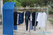 Sinh viên chế giàn phơi tự động thu đồ trong 9 giây khi trời mưa