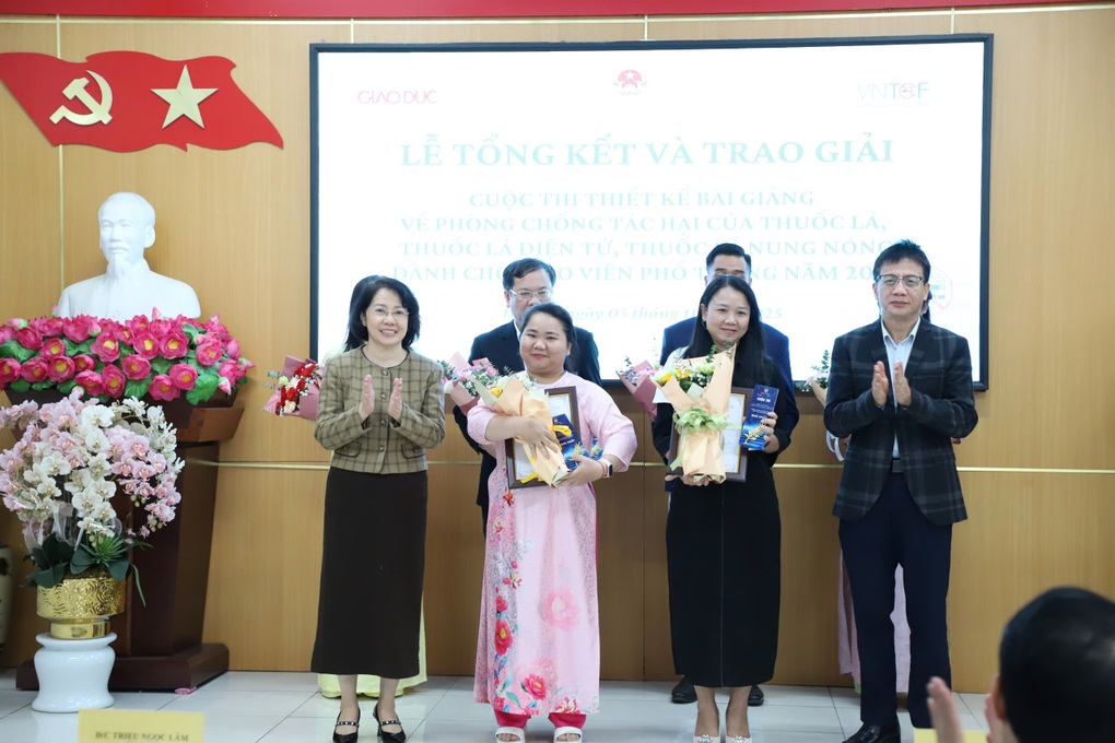 Tăng cường bảo vệ học sinh khỏi tác hại của thuốc lá - 1
