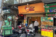 Quán cháo sườn ở Hà Nội bị tố hành hung khách vẫn đông đúc như thường