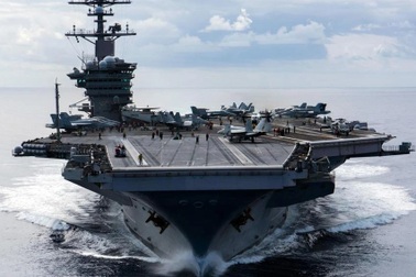 Tàu sân bay và tàu tấn công đổ bộ Mỹ đồng loạt tới Biển Đông