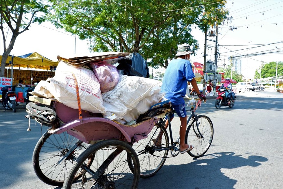 Vui buồn nghề xe lôi đạp - 2 Vui buồn nghề xe lôi đạp - 2