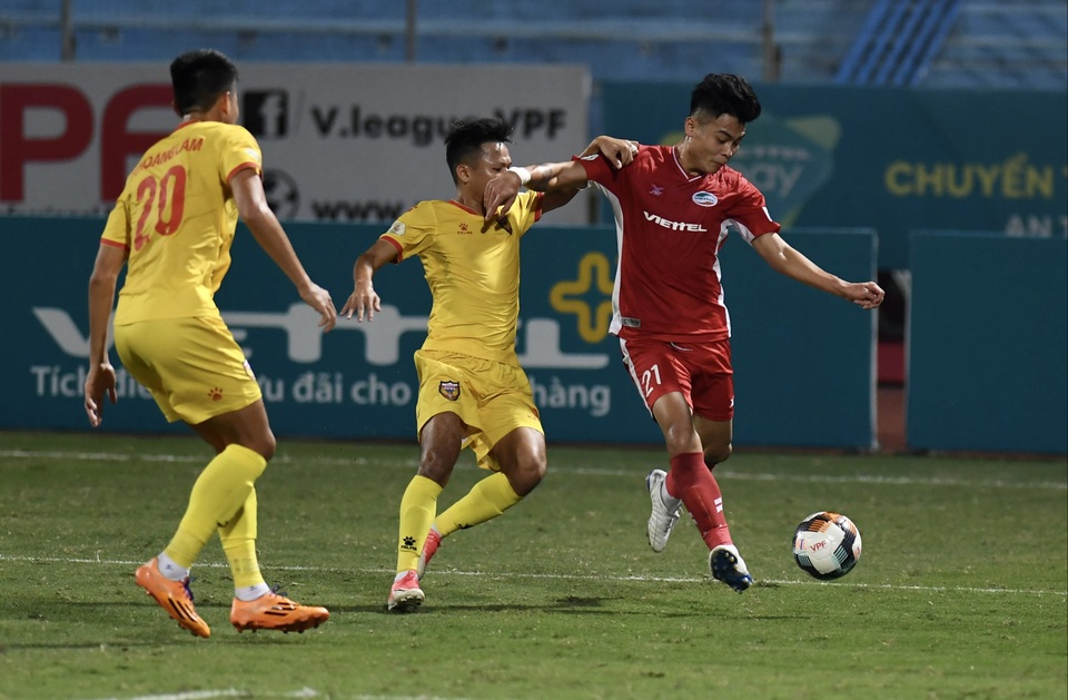 Trọng Đại tỏa sáng, CLB Viettel tiếp tục dẫn đầu bảng V-League - 3 Trọng Đại tỏa sáng, CLB Viettel tiếp tục dẫn đầu bảng V-League - 3