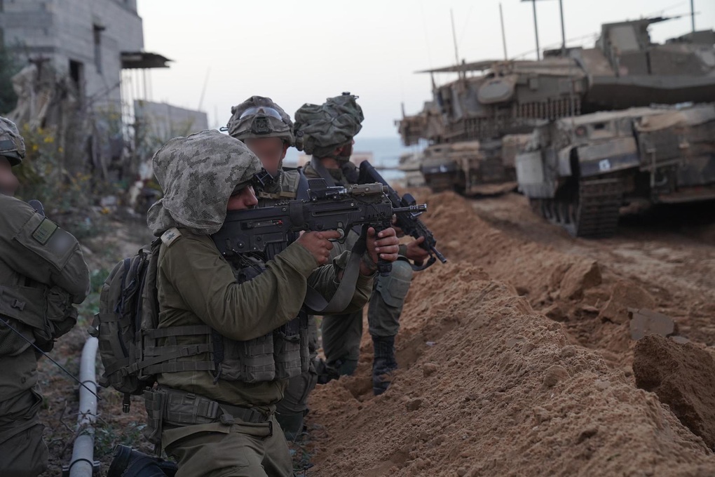 Israel tuyên bố hạ chỉ huy Hamas ngăn 1.000 dân sơ tán khỏi bệnh viện - 1 Israel tuyên bố hạ chỉ huy Hamas ngăn 1.000 dân sơ tán khỏi bệnh viện - 1