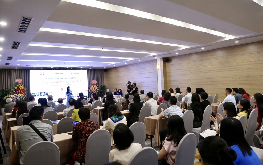 Báo Dân trí đoạt 2 giải thưởng cuộc thi Những cống hiến thầm lặng 2023 - 1 Báo Dân trí đoạt 2 giải thưởng cuộc thi Những cống hiến thầm lặng 2023 - 1