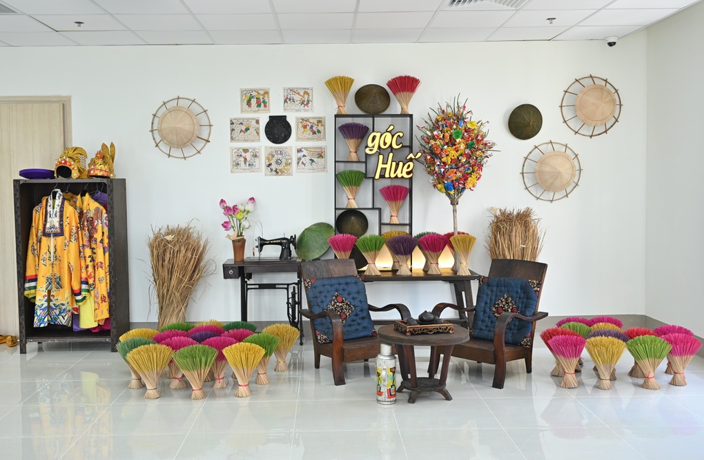 Trung tâm Lưu trữ quốc gia II tổ chức không gian “Hương sắc cố đô” - 5 Trung tâm Lưu trữ quốc gia II tổ chức không gian “Hương sắc cố đô” - 5