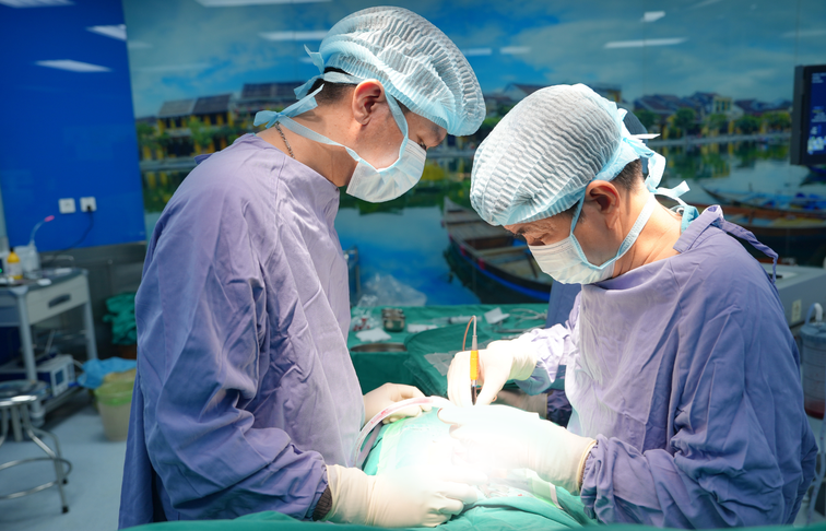 Hết đau lưng, chơi thể thao sau một tháng phẫu thuật thoát vị đĩa đệm cột sống