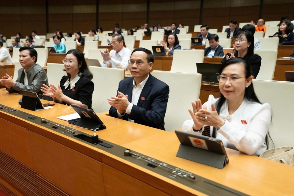 Những kỷ lục đặc biệt trong một kỳ họp Quốc hội lịch sử - 3 Những kỷ lục đặc biệt trong một kỳ họp Quốc hội lịch sử - 3