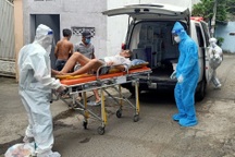 Bác sĩ TPHCM 8 tháng chống dịch mòn mỏi vẫn chưa nhận tiền làm ngoài giờ