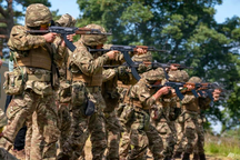 Ukraine tuyên bố đội quân triệu người chuẩn bị chiếm lại miền Nam