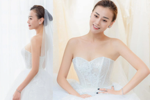 Phương Oanh đi thử váy, chuẩn bị đám cưới với Shark Bình vào tháng 11