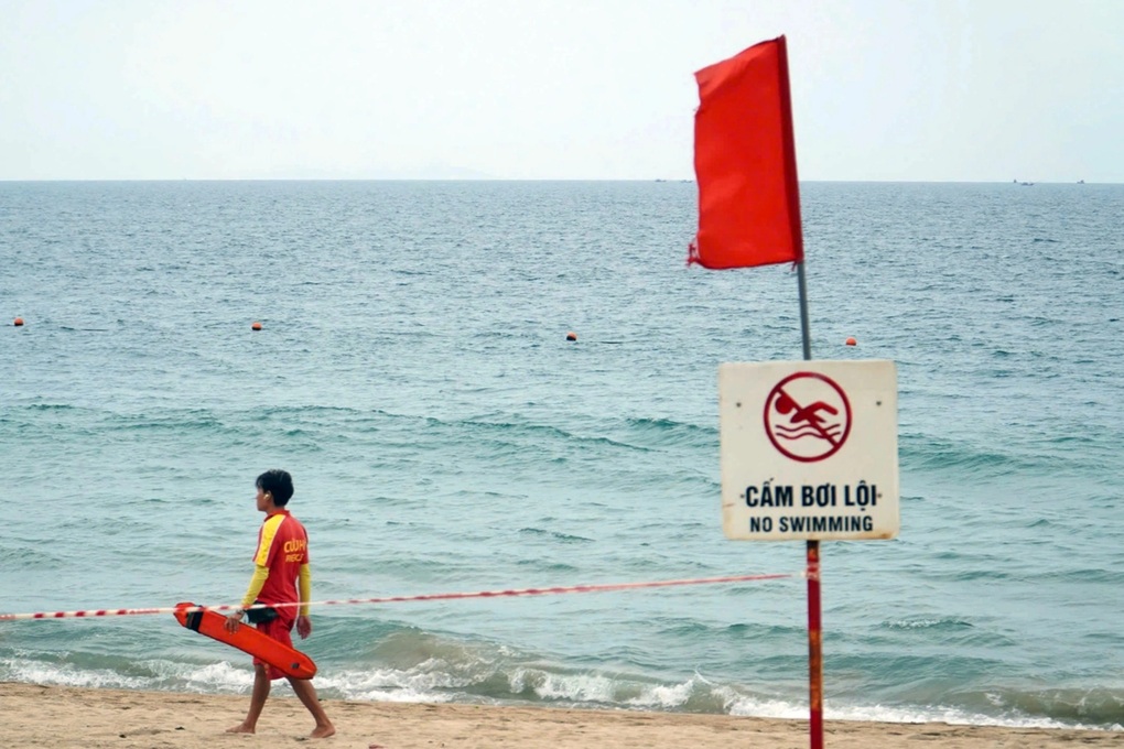 Đuối nước khi tắm biển: Dòng nước tử thần không phải ai cũng biết - 3 Đuối nước khi tắm biển: Dòng nước tử thần không phải ai cũng biết - 3