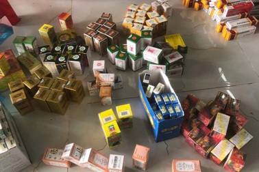 Phát hiện nhiều mỹ phẩm, thuốc, thực phẩm không rõ nguồn gốc ở Cà Mau