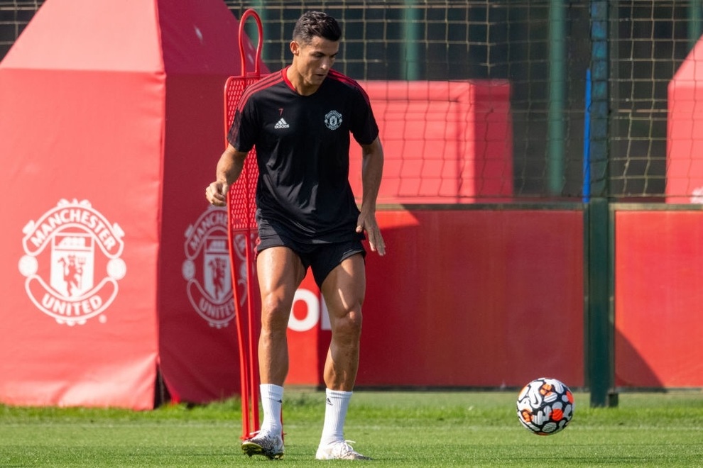 C.Ronaldo luyện tập buổi đầu tiên cùng Man Utd - 9 C.Ronaldo luyện tập buổi đầu tiên cùng Man Utd - 9