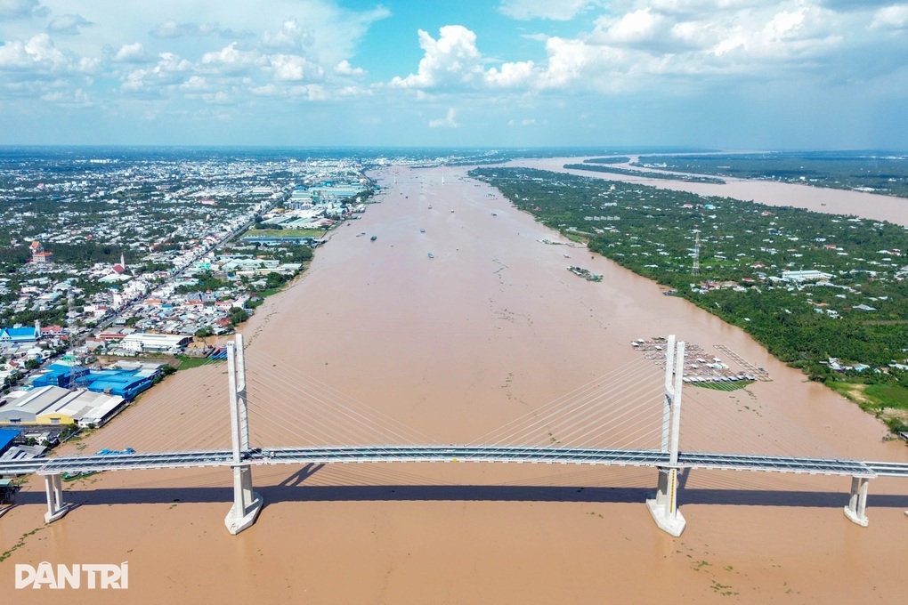 Phó Thủ tướng Trần Hồng Hà: Cầu Rạch Miễu 2 giúp phát triển kinh tế ĐBSCL - 3 Phó Thủ tướng Trần Hồng Hà: Cầu Rạch Miễu 2 giúp phát triển kinh tế ĐBSCL - 3
