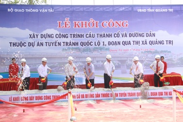 Khởi công cây cầu nối đôi bờ sông Thạch Hãn lịch sử