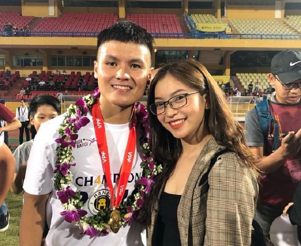 Dân mạng tiếc nuối chuyện tình 3 năm của Quang Hải - Nhật Lê - 1 Dân mạng tiếc nuối chuyện tình 3 năm của Quang Hải - Nhật Lê - 1