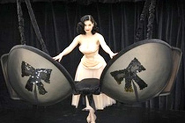 Tháng 9 qua những bức ảnh kỳ quặc