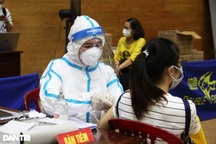 Hỏi đáp vắc xin Covid-19: Sốc phản vệ sau tiêm mũi một, có nên tiêm mũi 2?