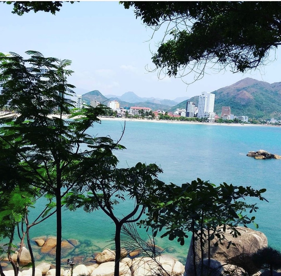 Chụp cháy máy ở 3 quán cà phê view biển hút khách bậc nhất Nha Trang - 3