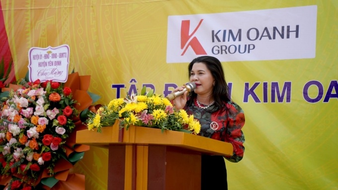 Bà Đặng Thị Kim Oanh – Chủ tịch HĐQT Kim Oanh Group, Chủ tịch HĐQL Quỹ Từ thiện Kim Oanh phát biểu tại chương trình.