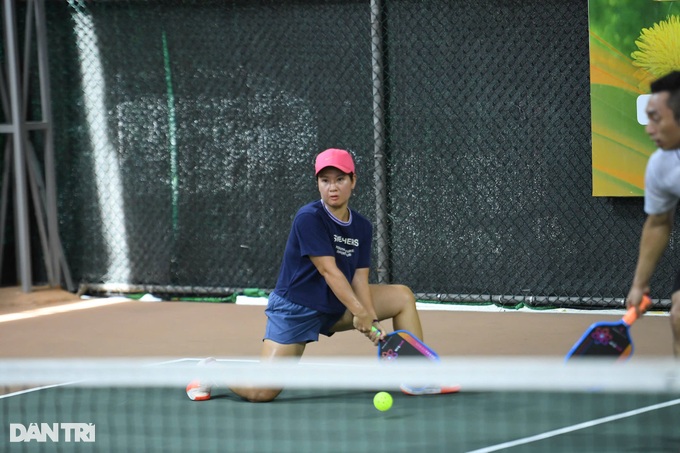 VĐV Huyền Trang: Cả nhà tôi rất háo hức tham gia giải pickleball Dân trí - 1 VĐV Huyền Trang: Cả nhà tôi rất háo hức tham gia giải pickleball Dân trí - 1