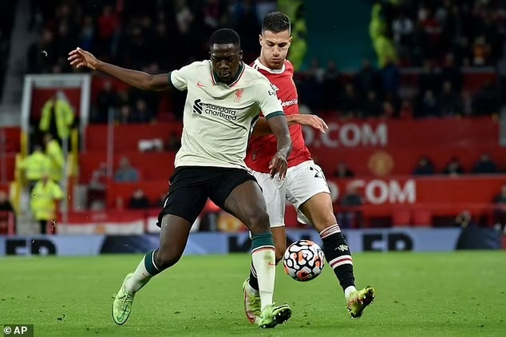 C.Ronaldo bị chấm 3 điểm sau trận đấu Man Utd thua đậm Liverpool - 5 C.Ronaldo bị chấm 3 điểm sau trận đấu Man Utd thua đậm Liverpool - 5