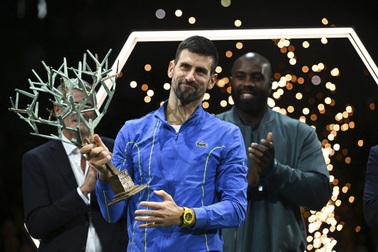 Djokovic lập thêm cột mốc đáng nhớ sau khi vô địch Paris Masters