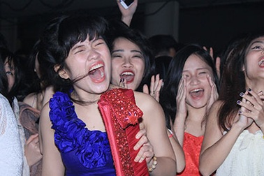 Học sinh ngôi trường hiện đại bậc nhất VN "bùng nổ" tiệc cuối năm