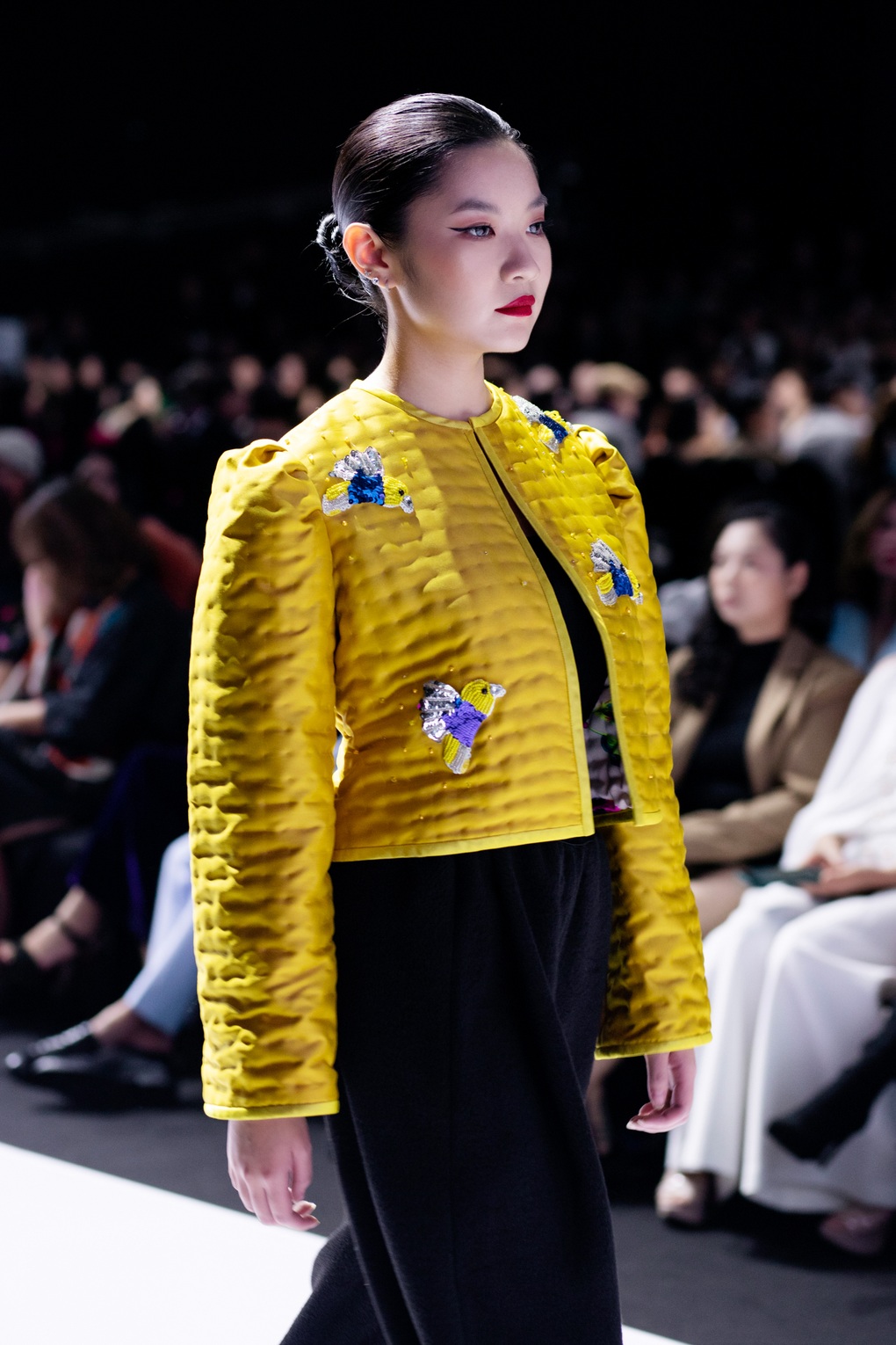 Xuân Lan cùng dàn gà cưng tạo ấn tượng tại Tuần lễ Thời trang - 6 Xuân Lan cùng dàn gà cưng tạo ấn tượng tại Tuần lễ Thời trang - 6